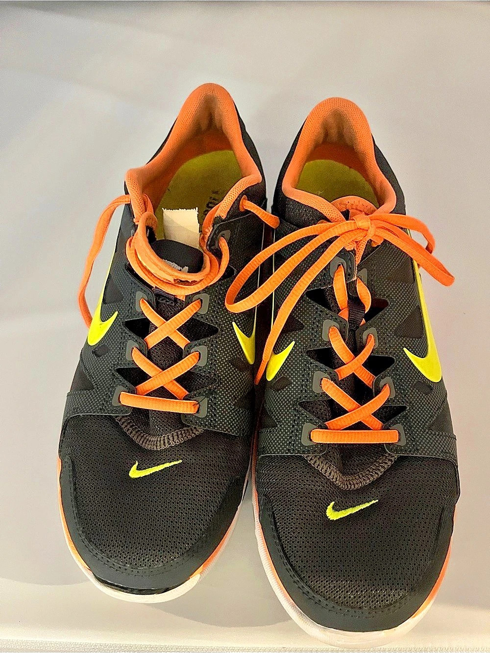 Nike Athletic Shoes Black & Orange US 9
